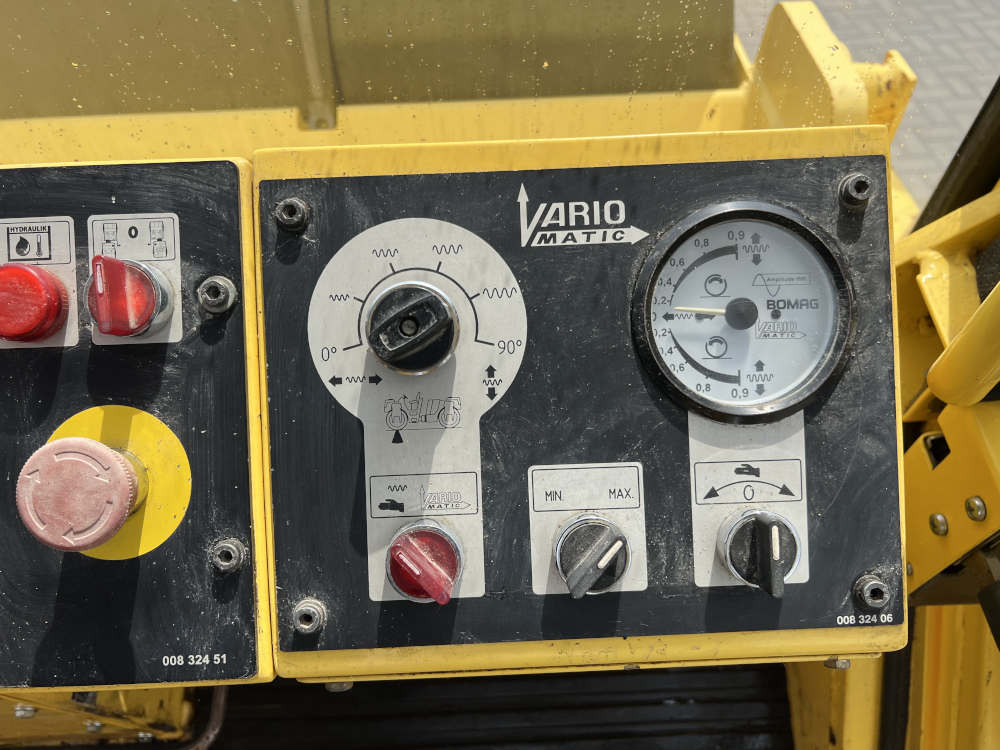 Usato 2001 Bomag BW 151 AD-2