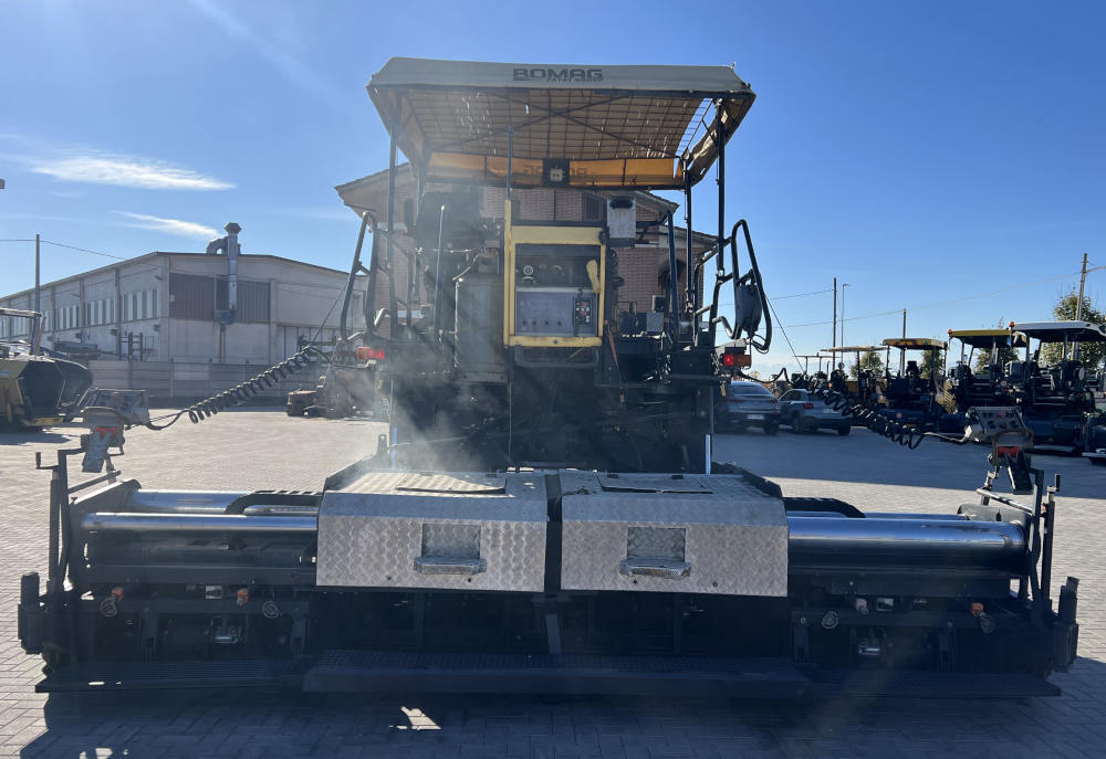 Usato 2009 Bomag BF 691P