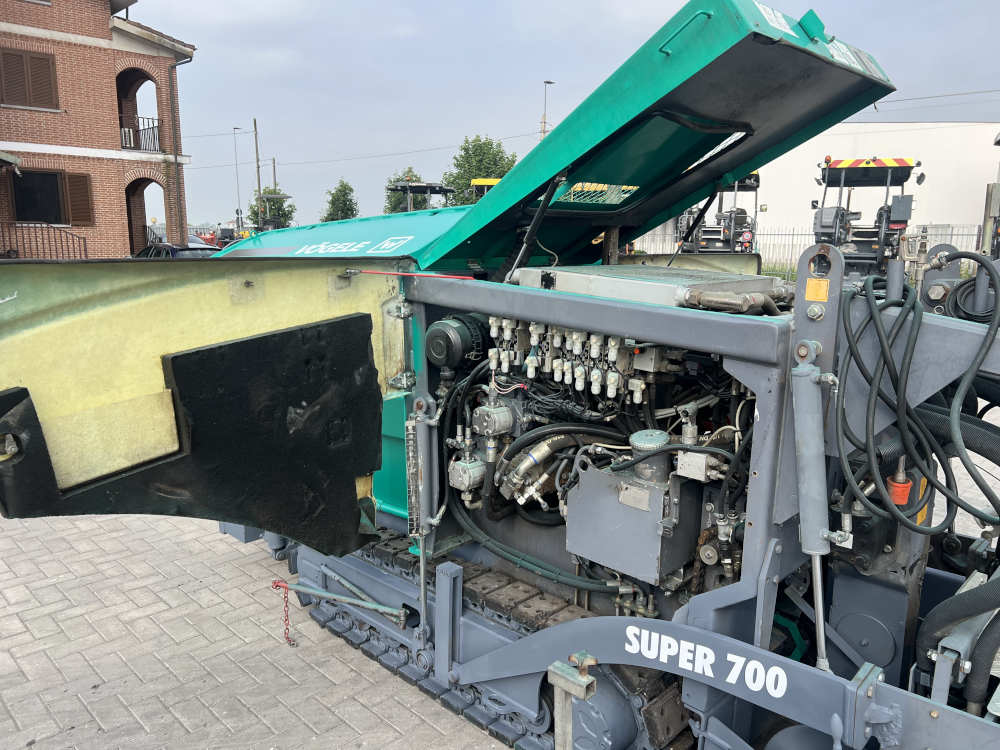 Usato 2011 Vogele Super 700