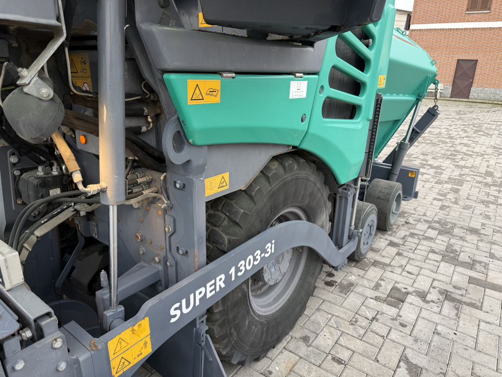 Usato 2018 Vogele S 1303-3i