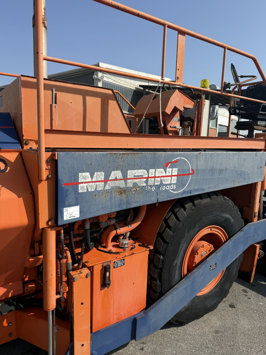 Usato 1991 Marini P 256