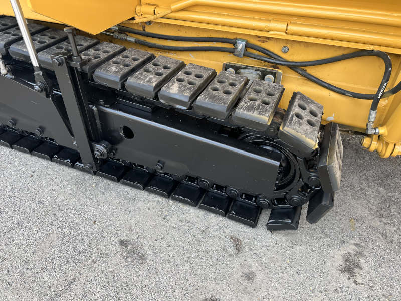 Usato 2017 Caterpillar AP 255E