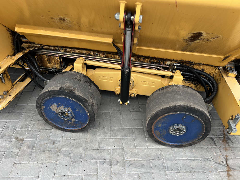 Usato 2004 Marini MF 691P