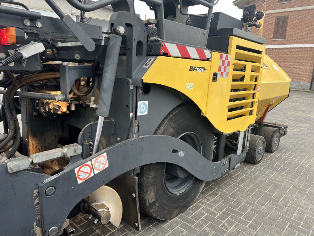 Usato 2009 Bomag BF 691P