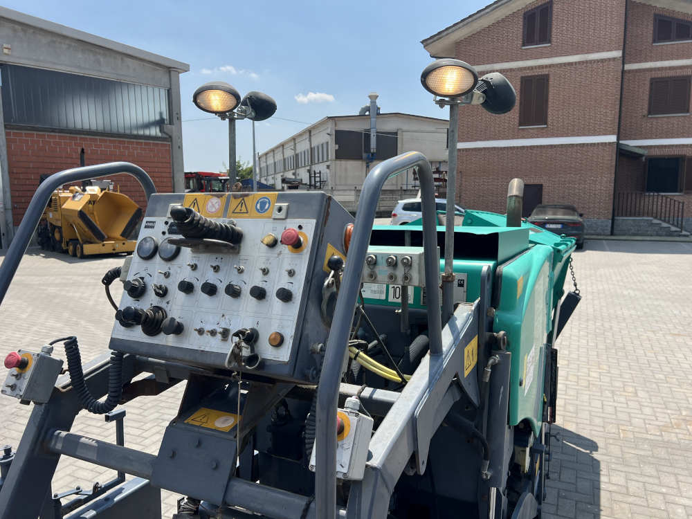 Usato 2013 Vogele Super 800