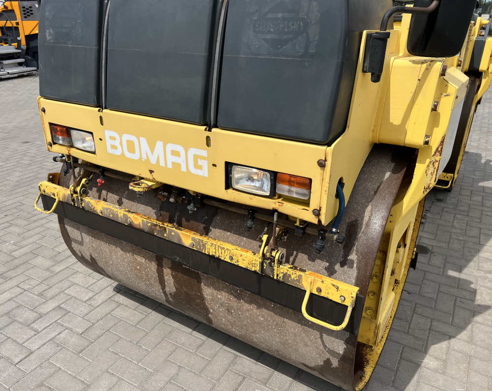 Usato 2001 Bomag BW 151 AD-2