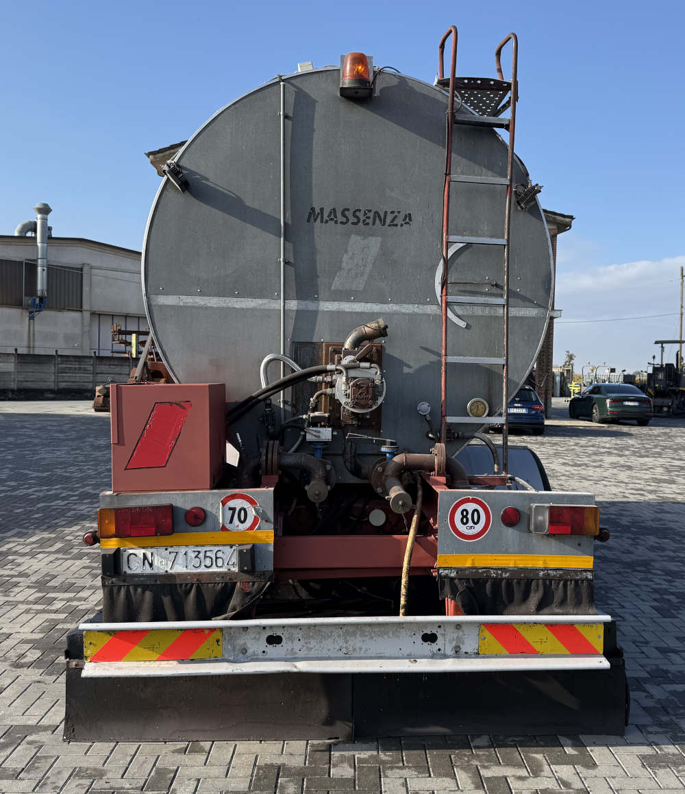 Usato 2004 Massenza B 8 B23 HY-EX