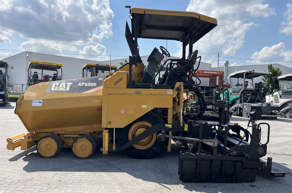 Usato 2011 Caterpillar AP 500E