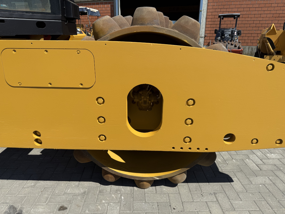 Usato 2010 Caterpillar CP 74