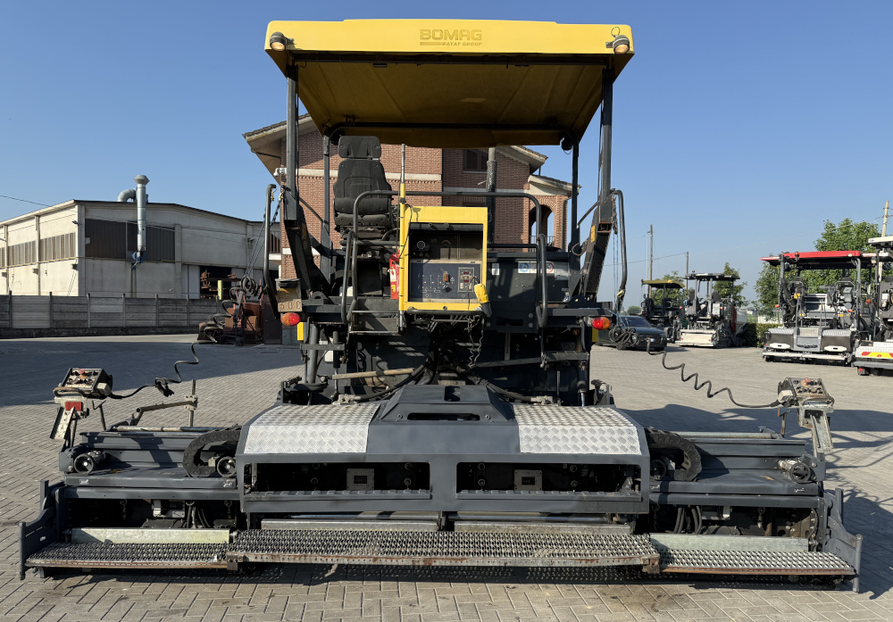 Usato 2010 Bomag BF 600P