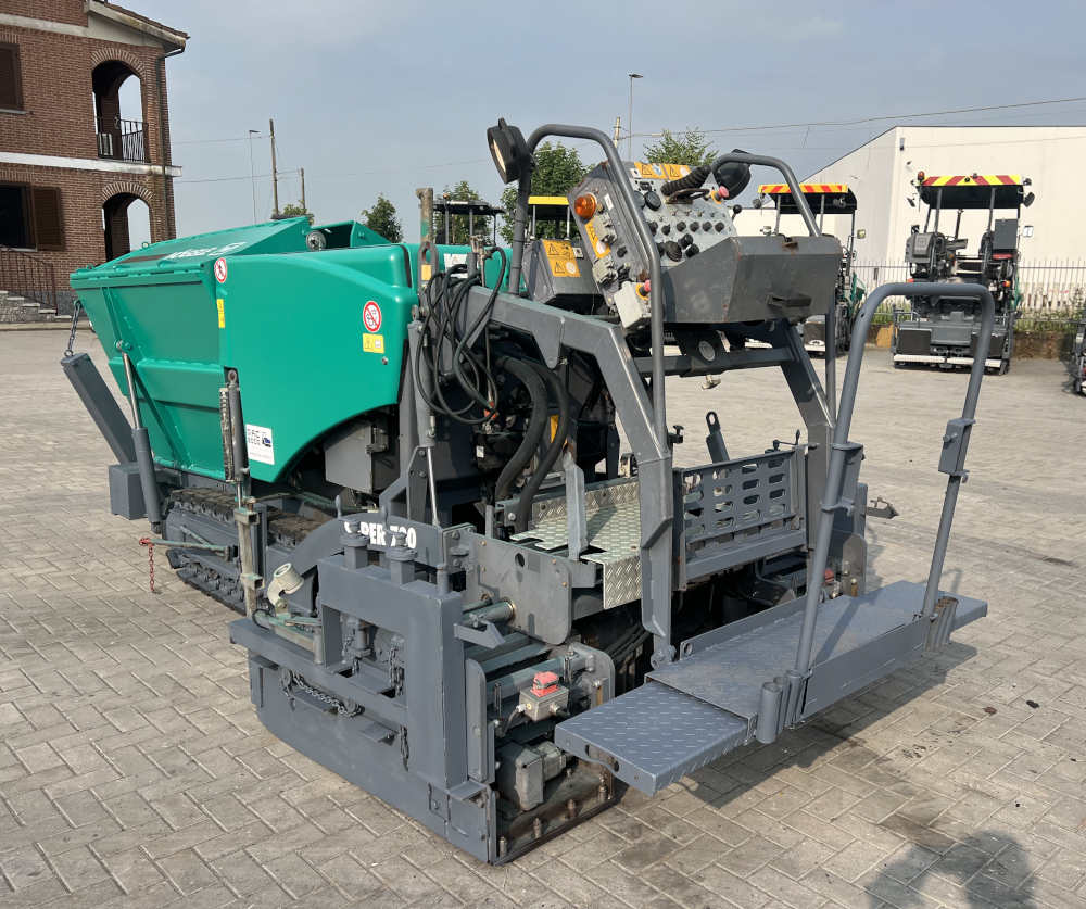 Usato 2011 Vogele Super 700