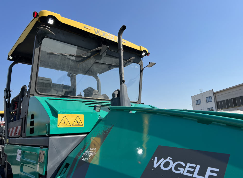 Usato 2010 Vogele S 1600-2