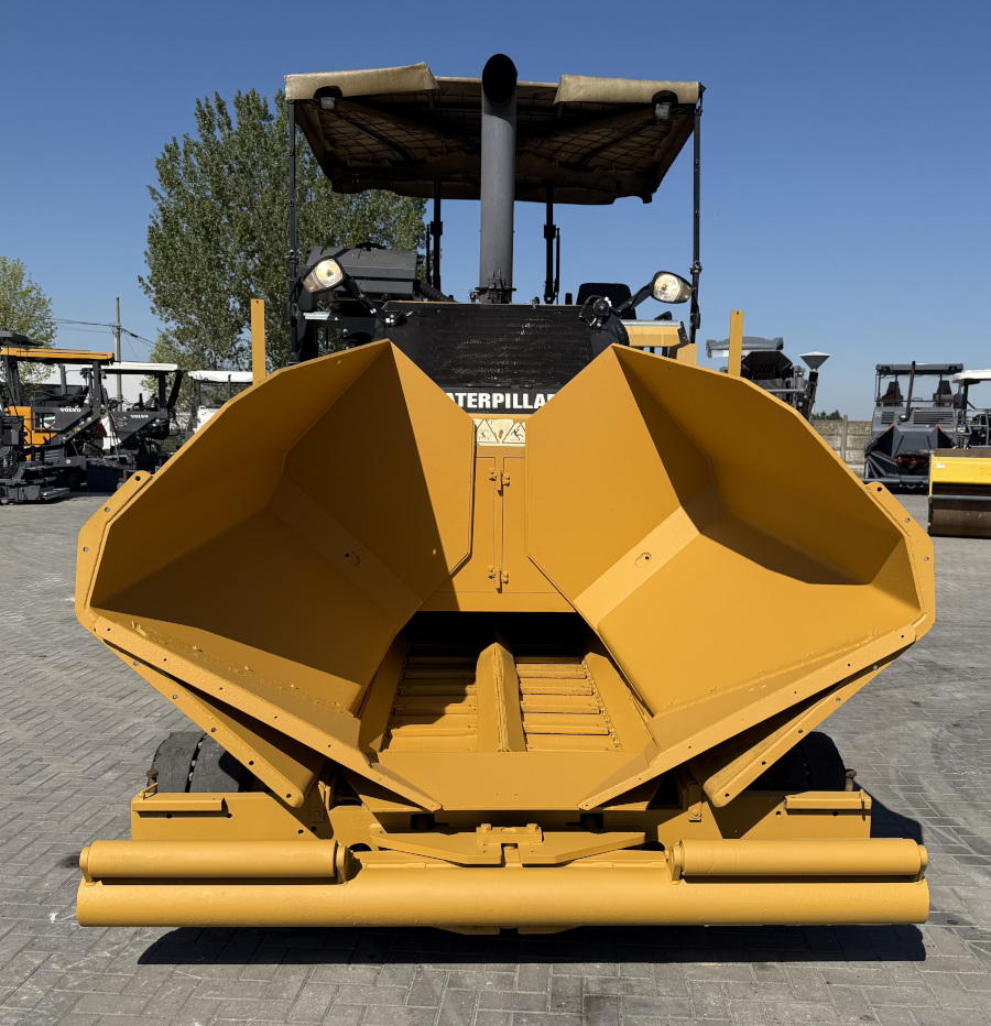 Usato 2010 Caterpillar AP 600D