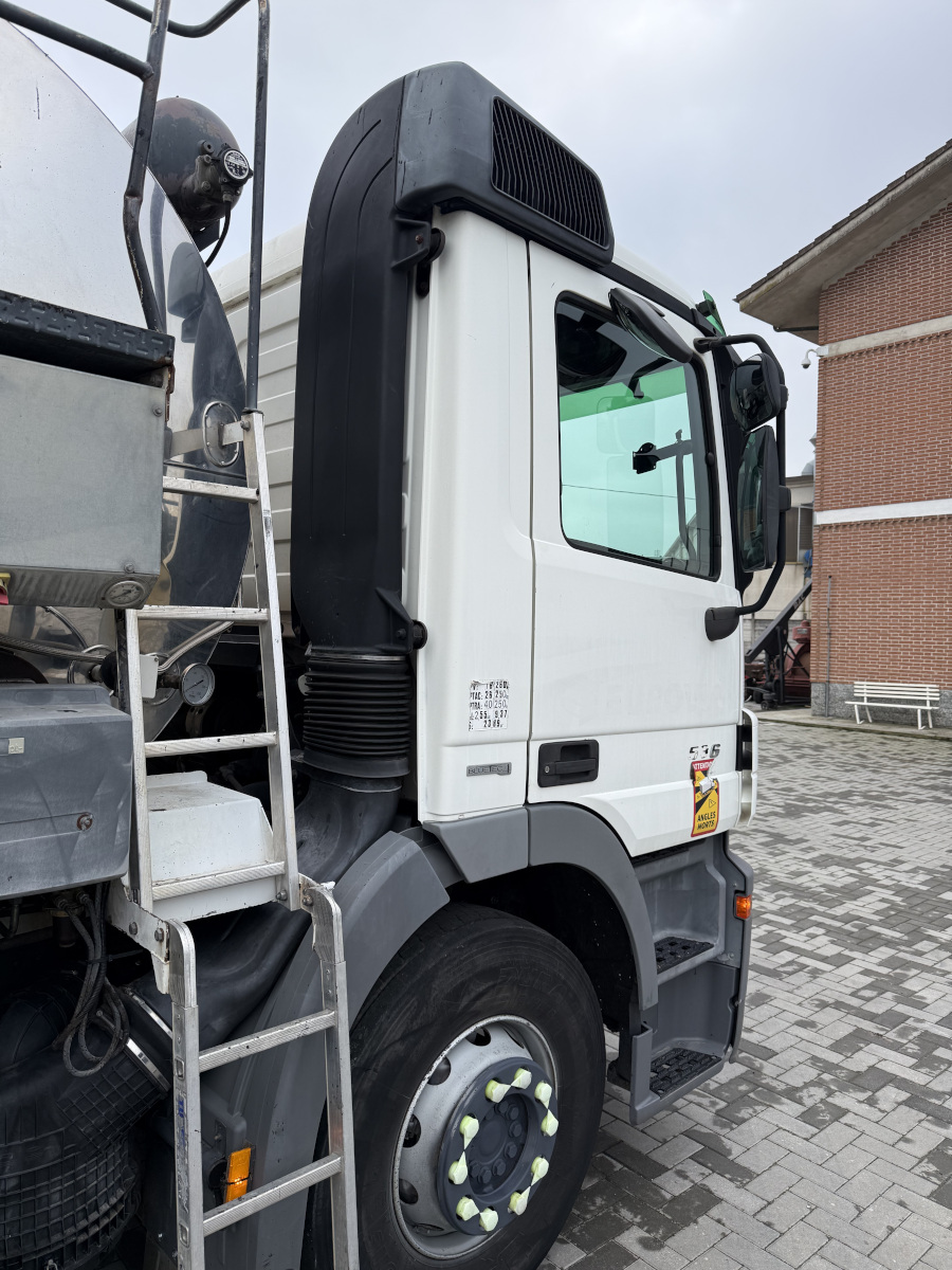 Usato 2008 Mercedes / Secmair 2536 / Chipsealer BCG 500