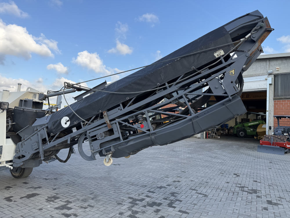 Usato 2001 Wirtgen W 1000F