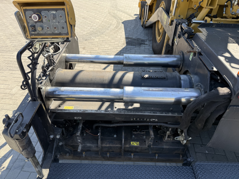 Usato 2010 Caterpillar AP 600D