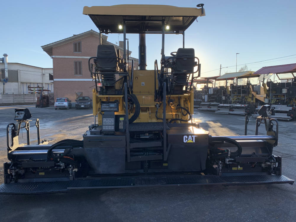 Usato 2013 Caterpillar AP 555E