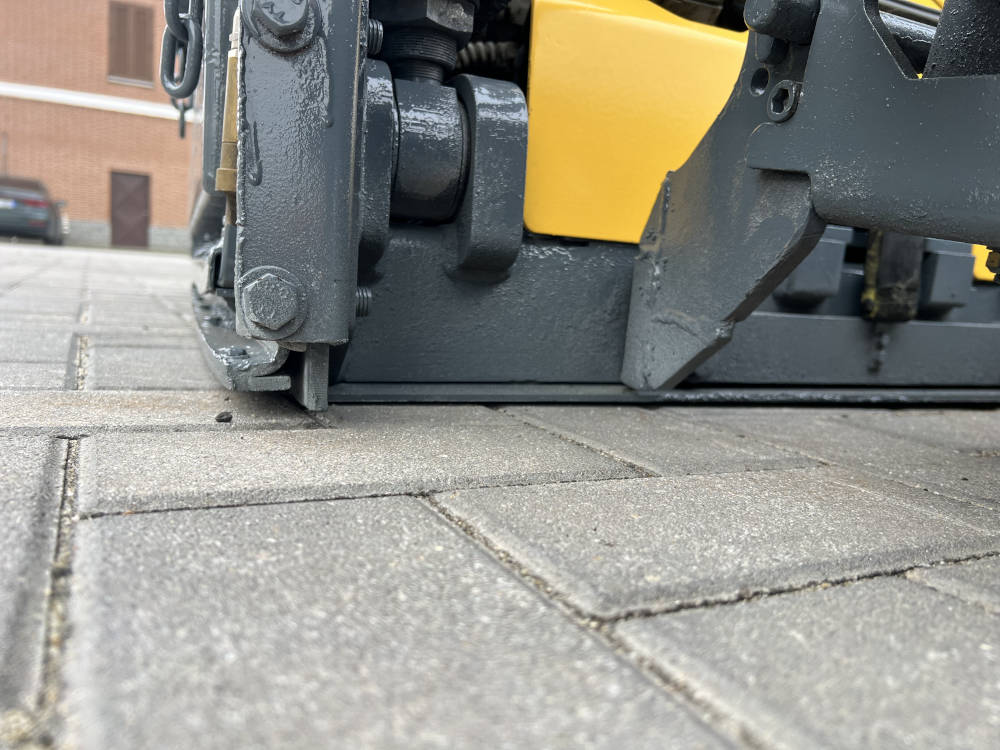 Usato 2016 Bomag BF 300 P-2