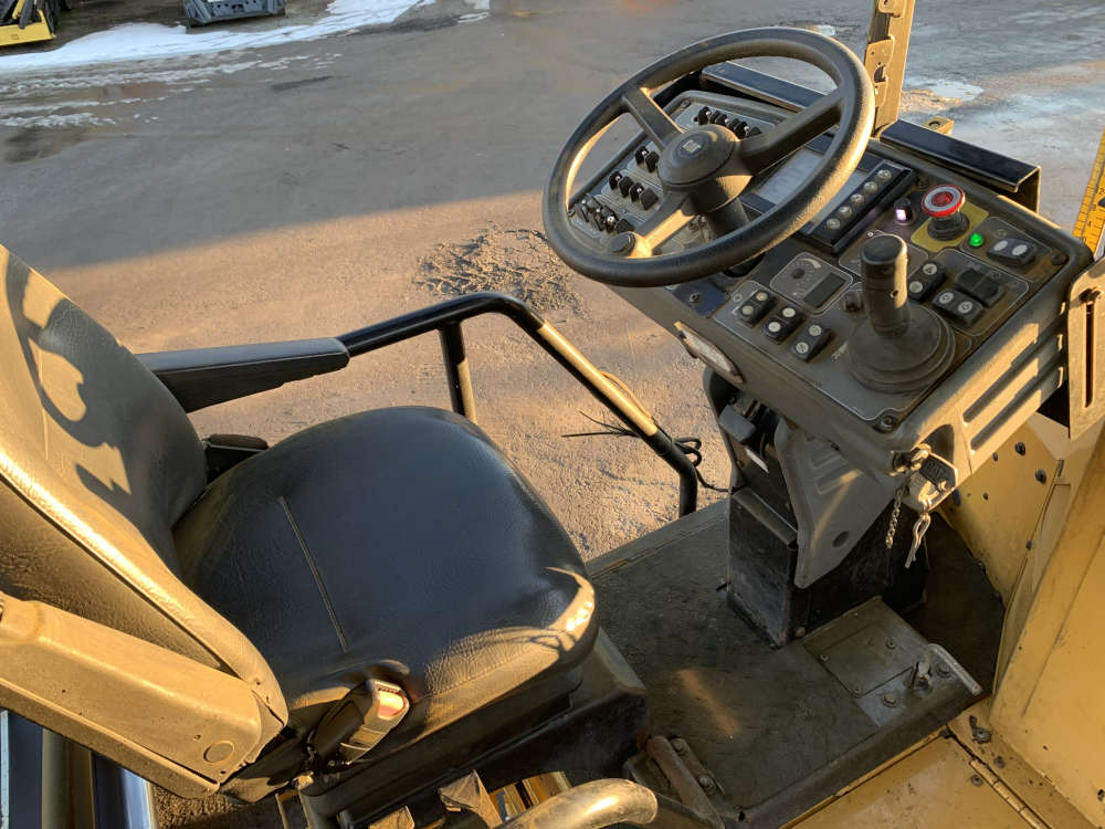 Usato 2013 Caterpillar AP 555E