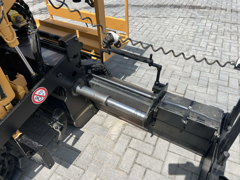Usato 2017 Caterpillar AP 255E