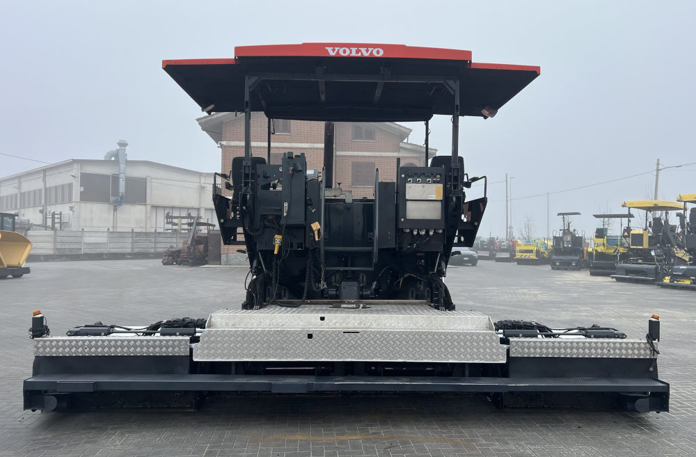 Usato 2017 Volvo P 7820C