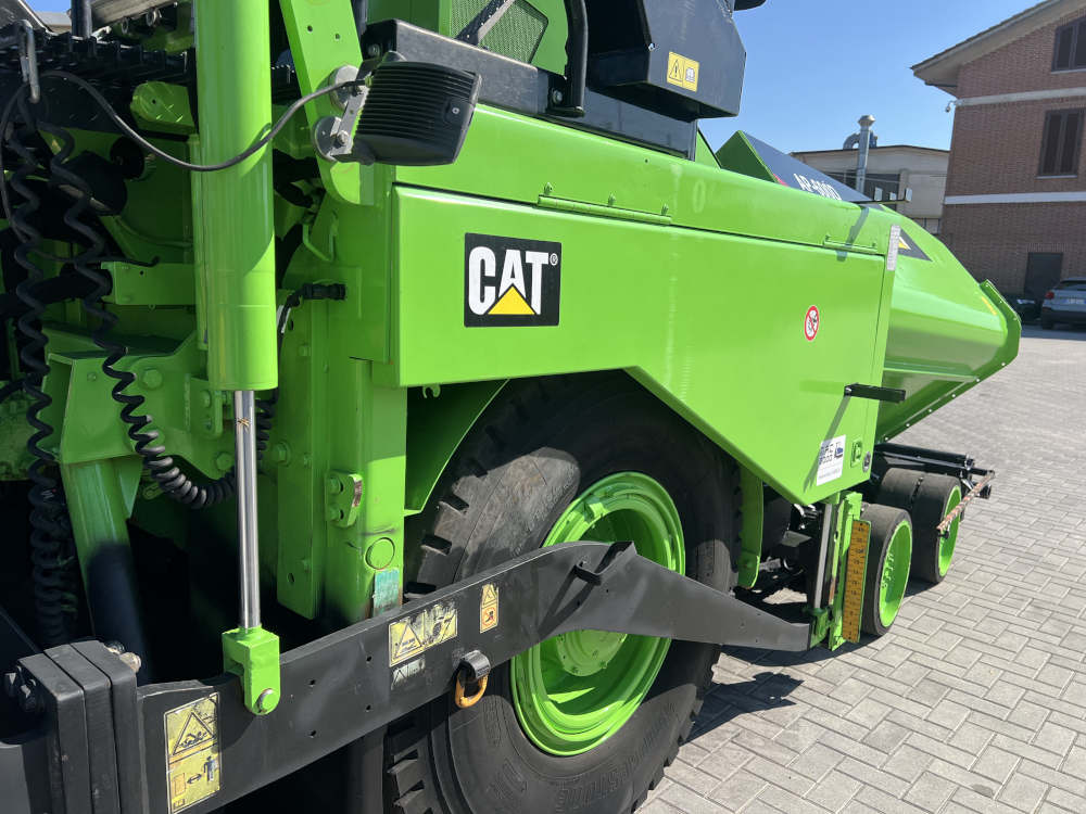 Usato 2010 Caterpillar AP 600D