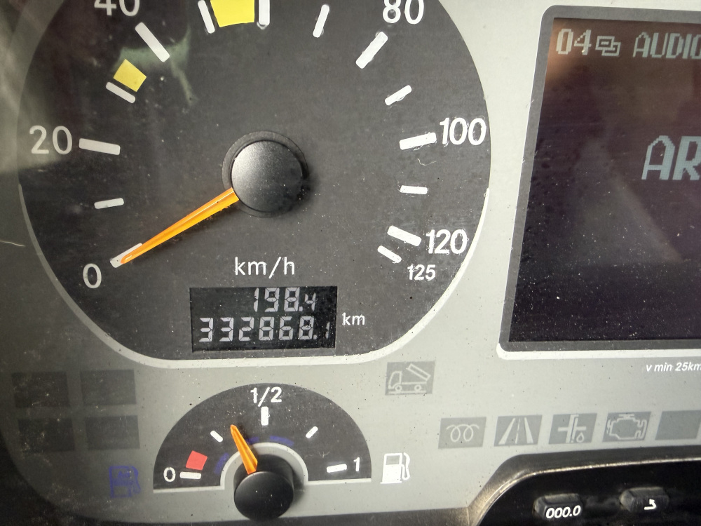 Usato 2008 Mercedes / Secmair 2536 / Chipsealer BCG 500