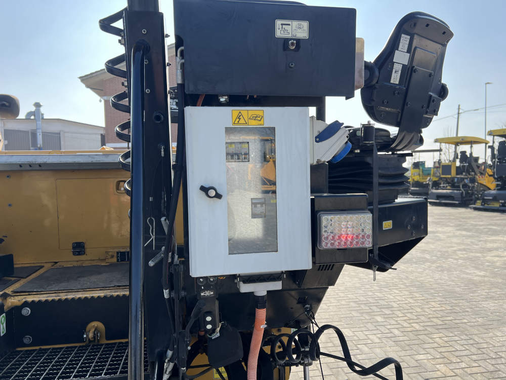 Usato 2020 Caterpillar AP 355F