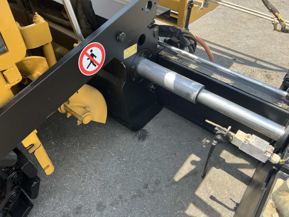 Usato 2012 Caterpillar AP 255E