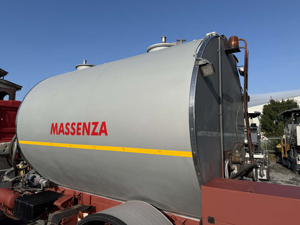 Usato 2004 Massenza B 8 B23 HY-EX