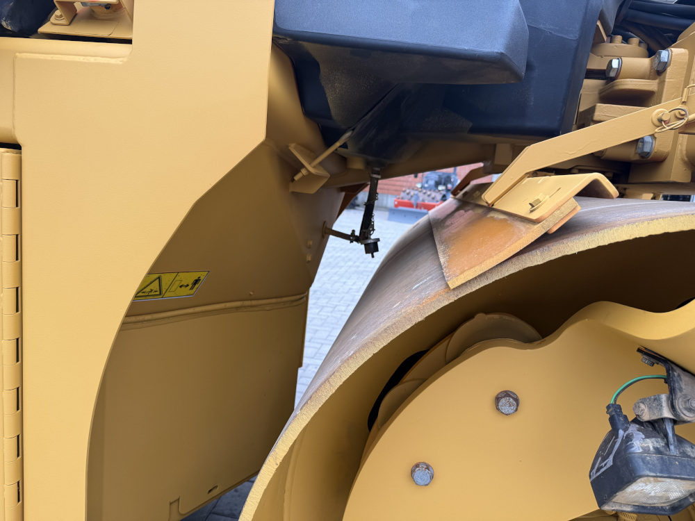 Usato 2014 Caterpillar CD 54B