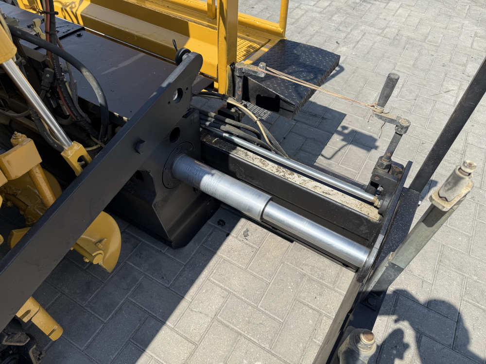 Usato 2009 Caterpillar BB 621C