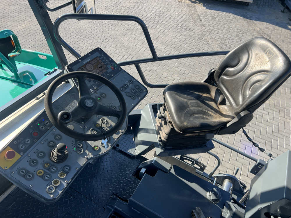 Usato 2018 Vogele S 1303-3i