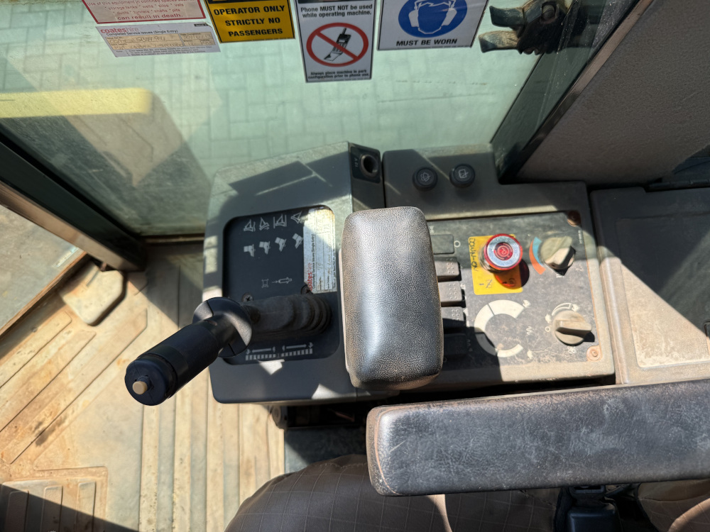 Usato 2010 Caterpillar CP 74