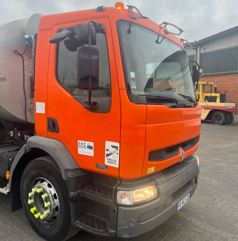 Usato 2002 Renaul / Rincheval Premium 370 Dci / EPA