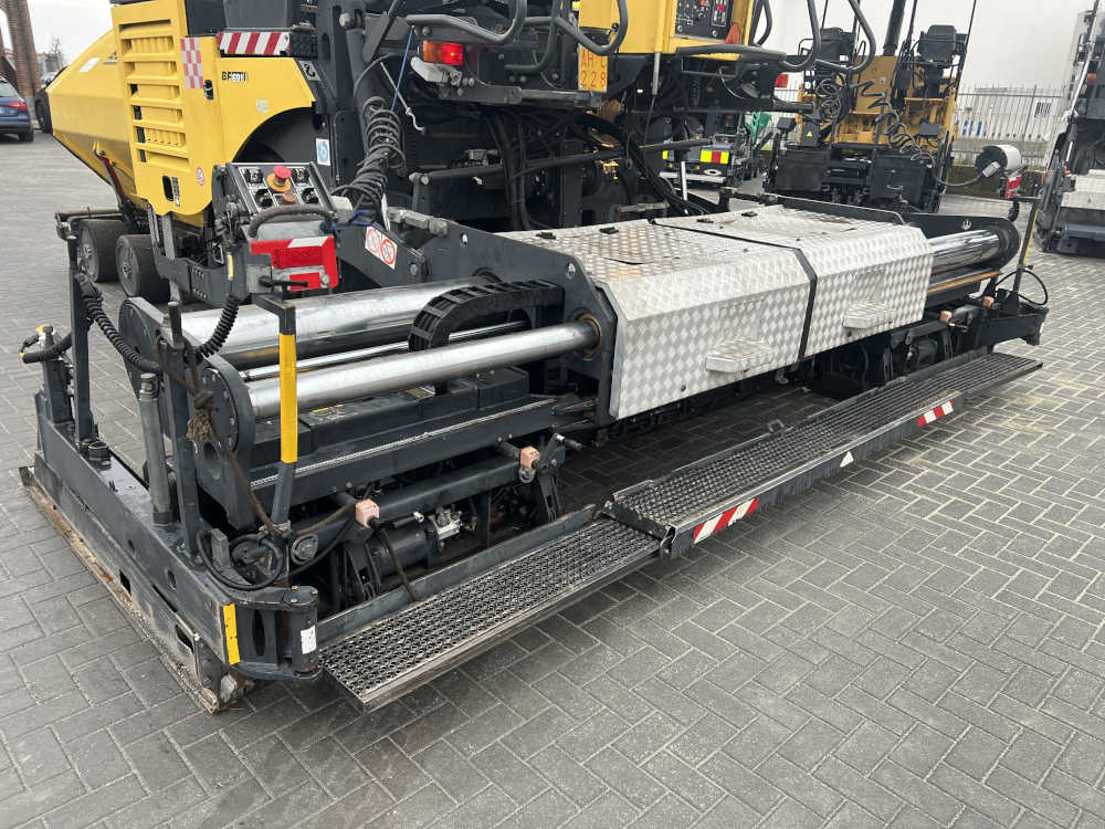 Usato 2009 Bomag BF 691P