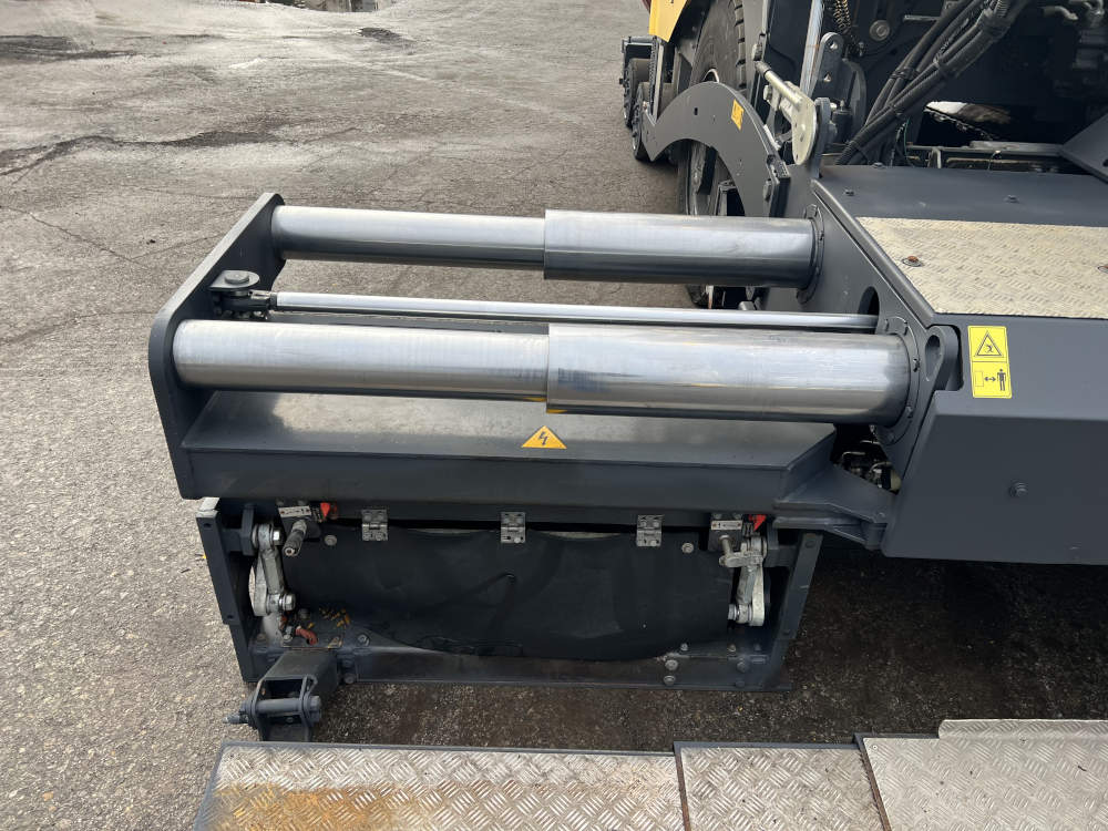 Usato 2013 Bomag BF 800P -007-