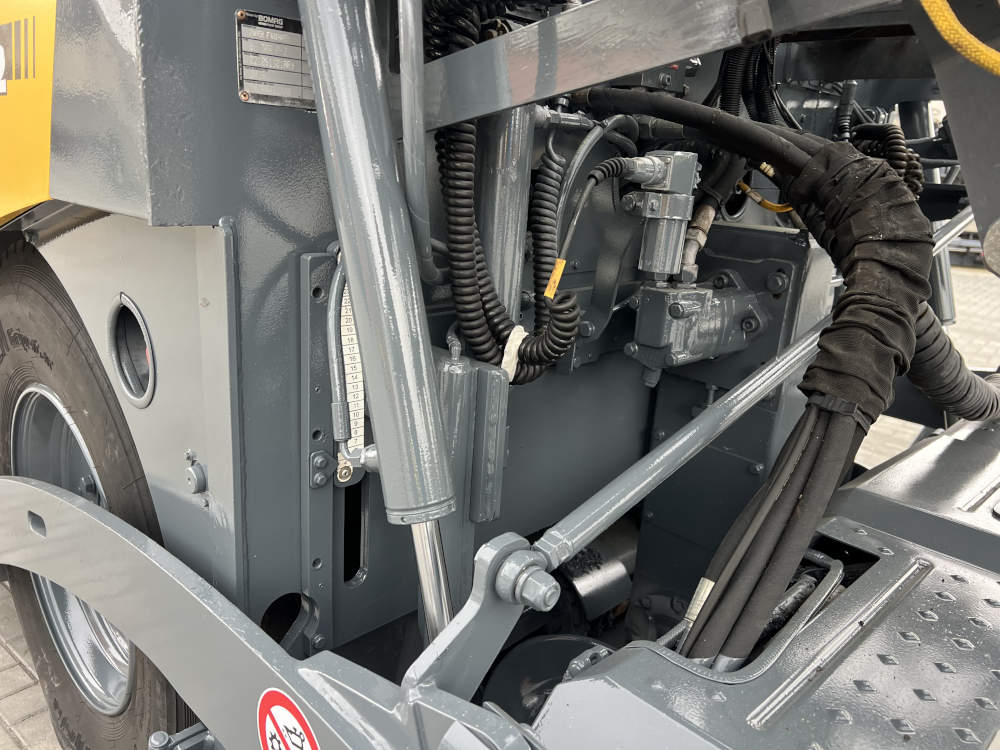 Usato 2016 Bomag BF 300 P-2