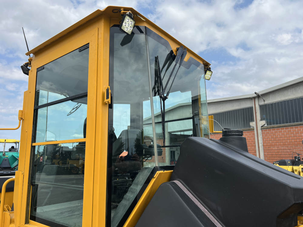 Usato 2017 Caterpillar CD 8