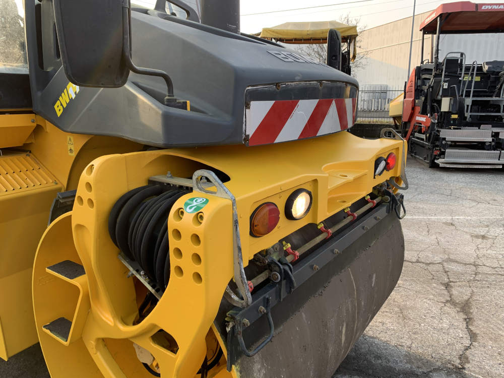 Usato 2010 Bomag BW 174 AP-4 AM