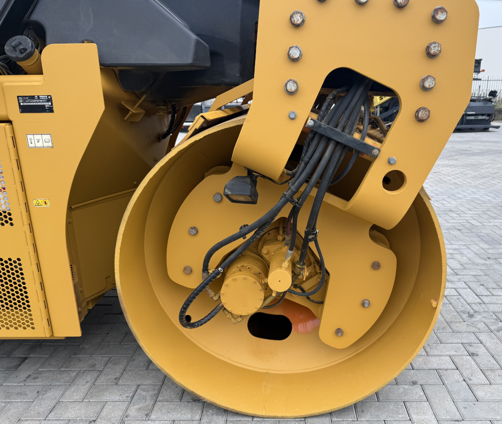 Usato 2014 Caterpillar CD 54B
