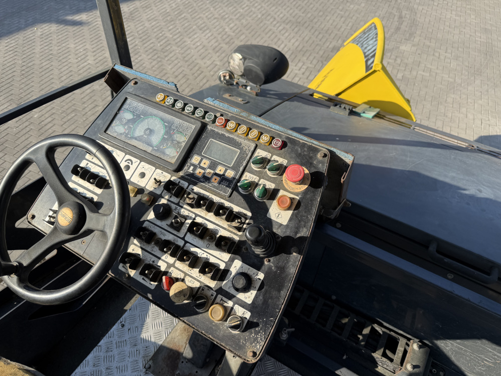Usato 2010 Bomag BF 600P