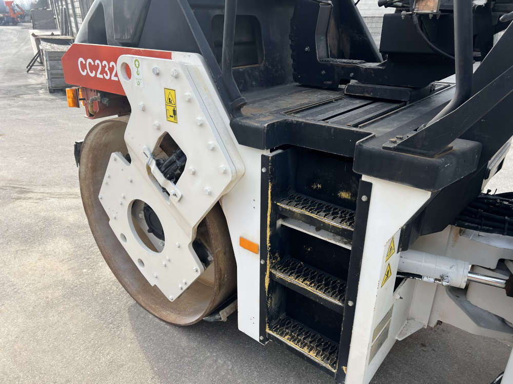 Usato 2003 Dynapac CC 232