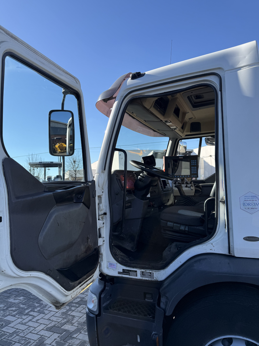 Usato 2005 Renault / Rincheval Premium 320 Dci / EPA