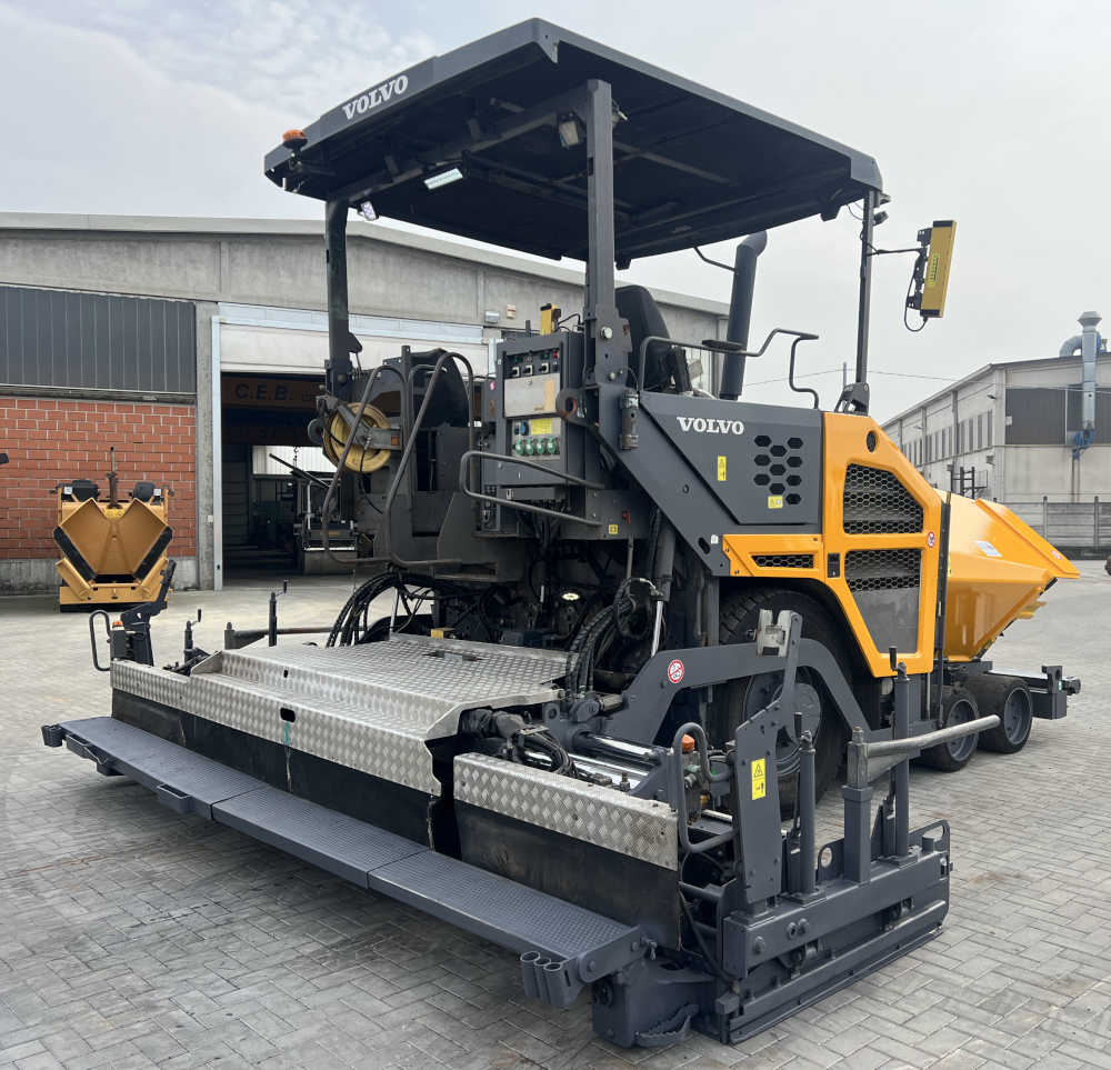 Usato 2015 Volvo P 6870C