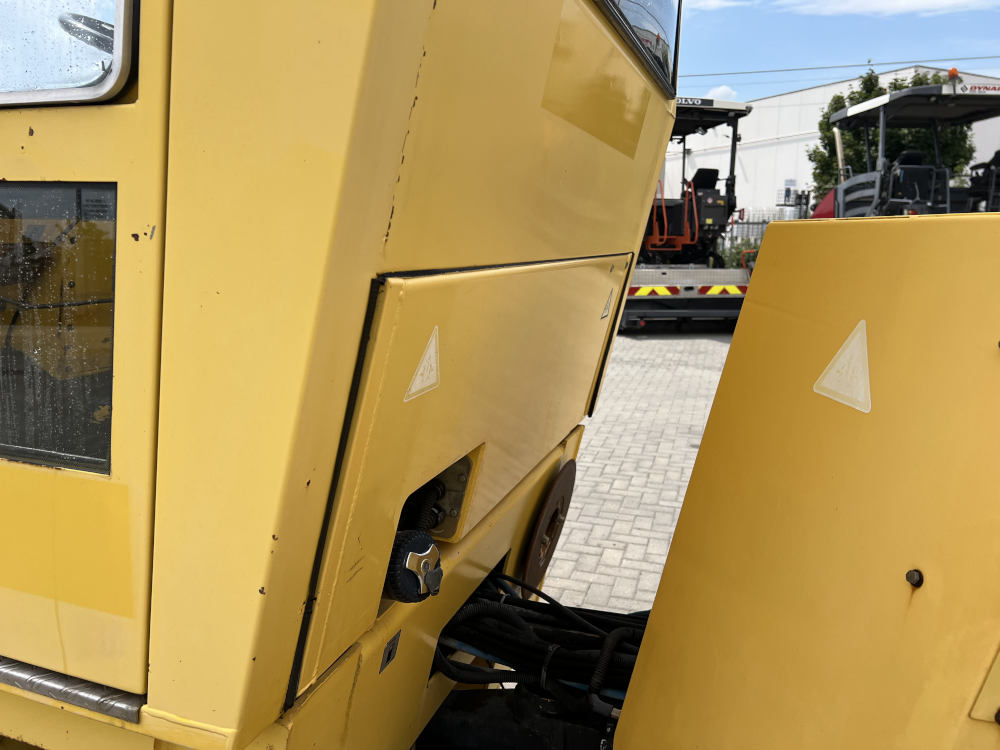 Usato 2001 Bomag BW 151 AD-2