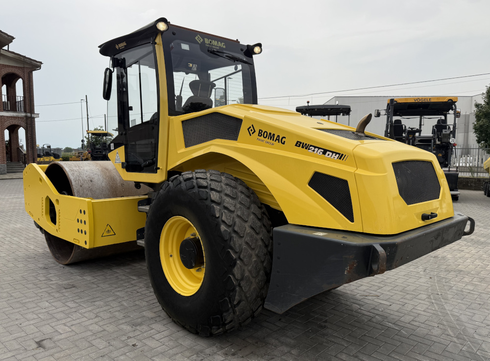 Usato 2021 Bomag BW 216 DH-5