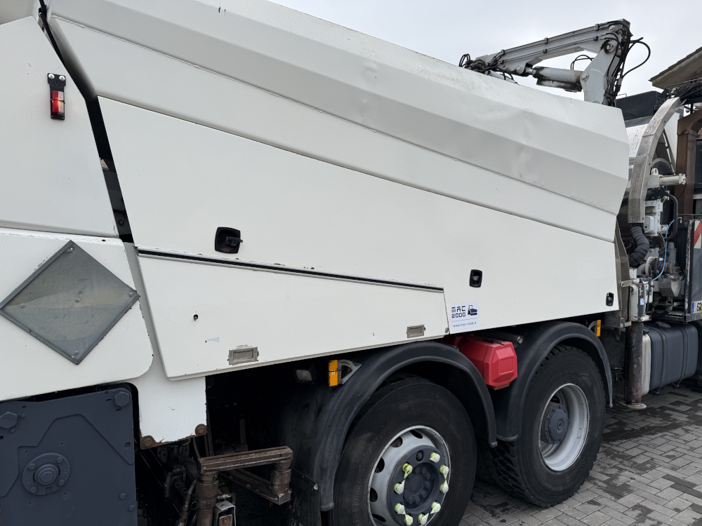 Usato 2008 Mercedes / Secmair 2536 / Chipsealer BCG 500