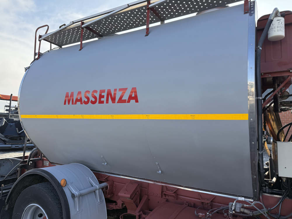 Usato 2004 Massenza B 8 B23 HY-EX