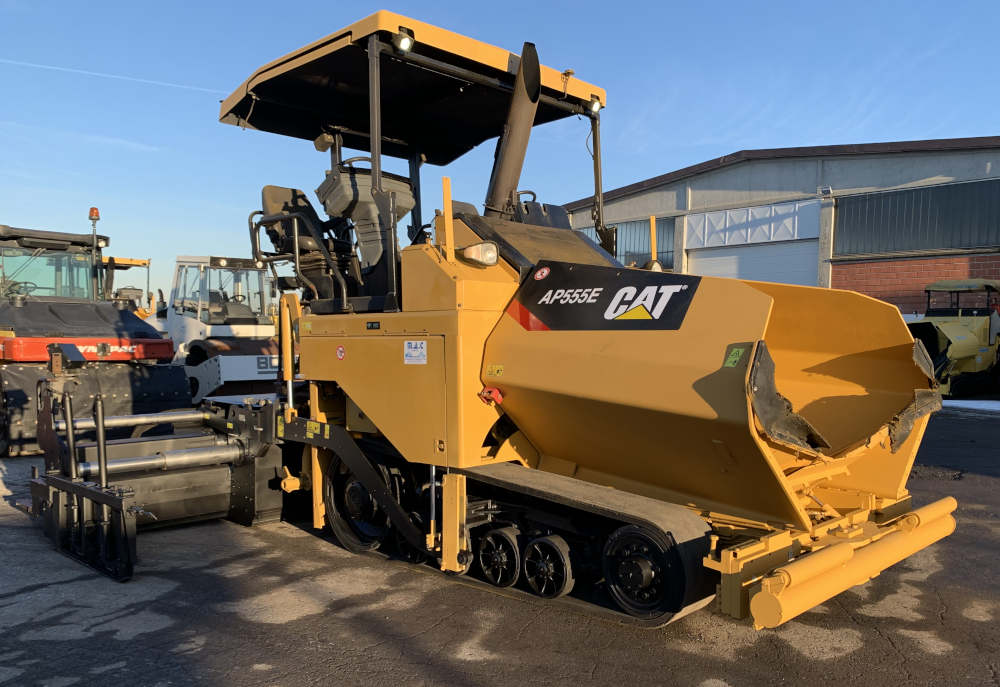 Usato 2013 Caterpillar AP 555E